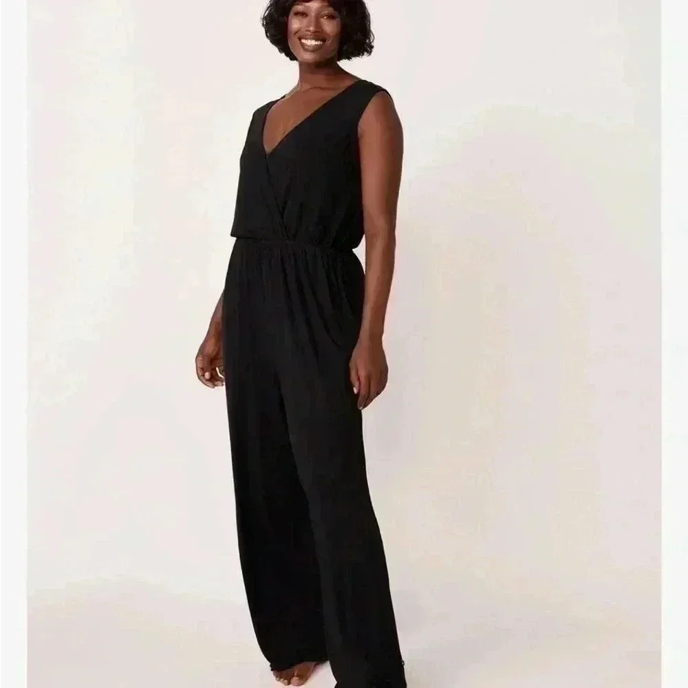 BNWT La Vie en Rose aqua crossover jumpsuit size L in Black - Picture 2 of 7
